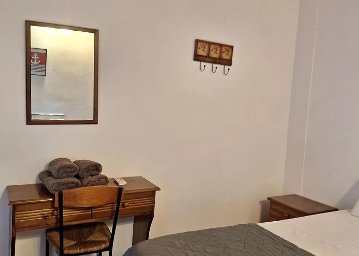 Petite Economy Lodge